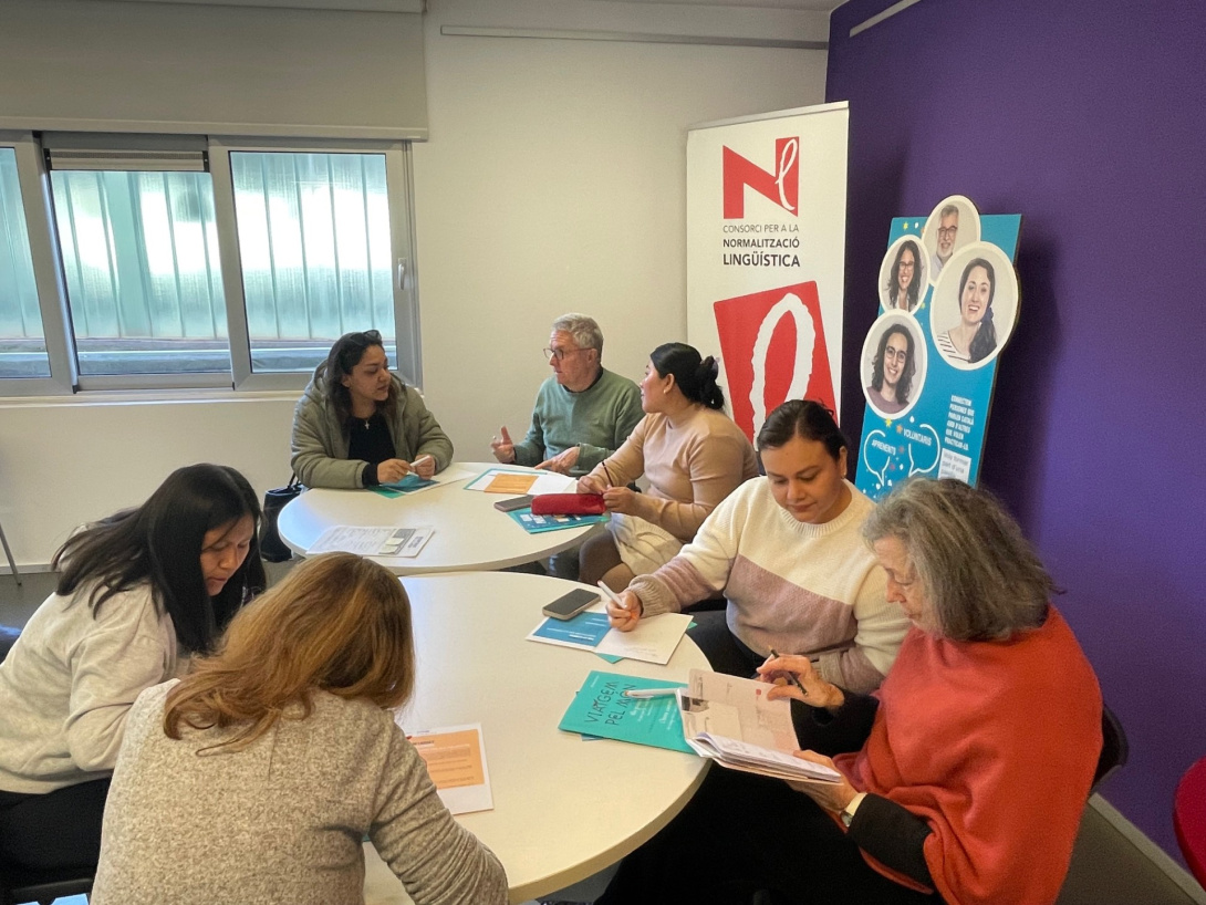 Ayxa, Josep Lluís, Clementina, Leda,  Ma Àngels, Elena i Delfina 2_1772092621.jpg