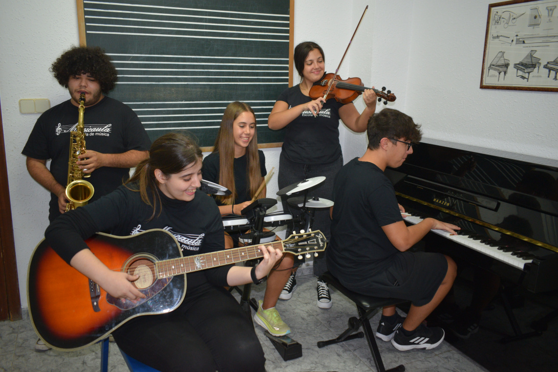Clase conjunto instrumental 1_1741625546.JPG