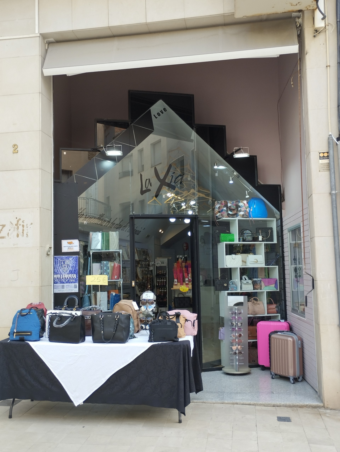 La Xia_1695709110.jpg